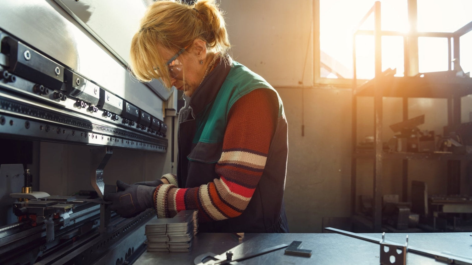 Tips to use a laser cutter safely